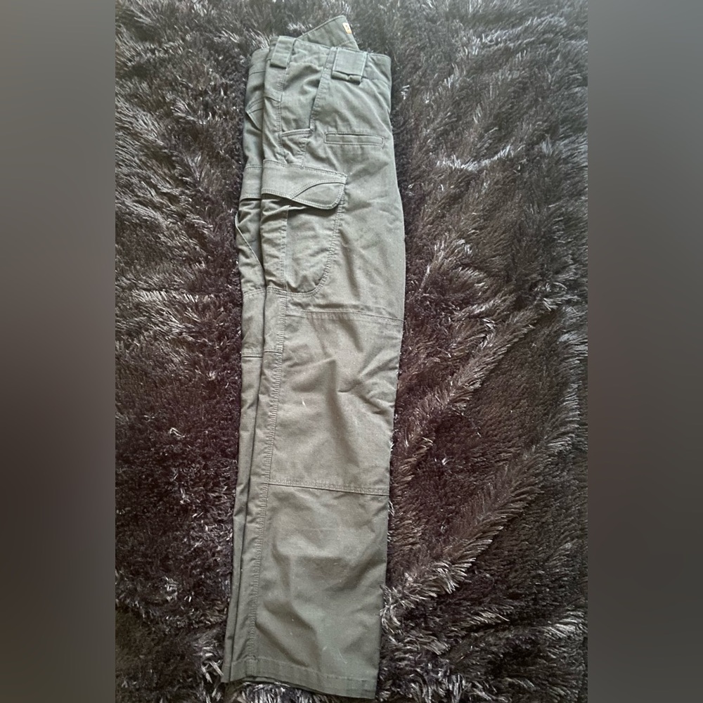 Black 5.11 ems pants.